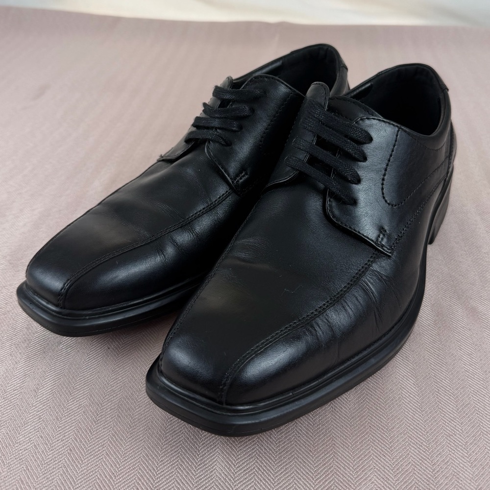 Kenneth Cole Reaction Stand Out Black Leather Oxford Men’s Dress Shoes Size 8.5‎